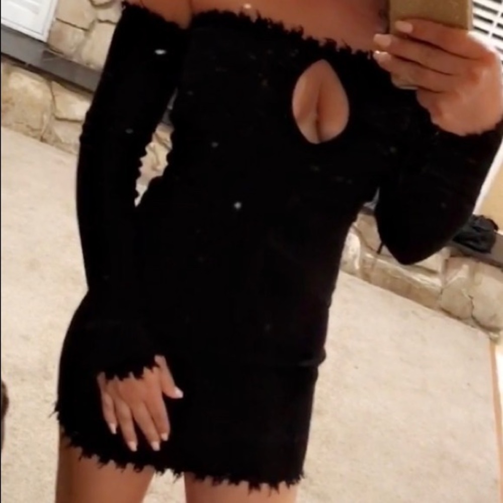 Dress - Picture 2 of 2